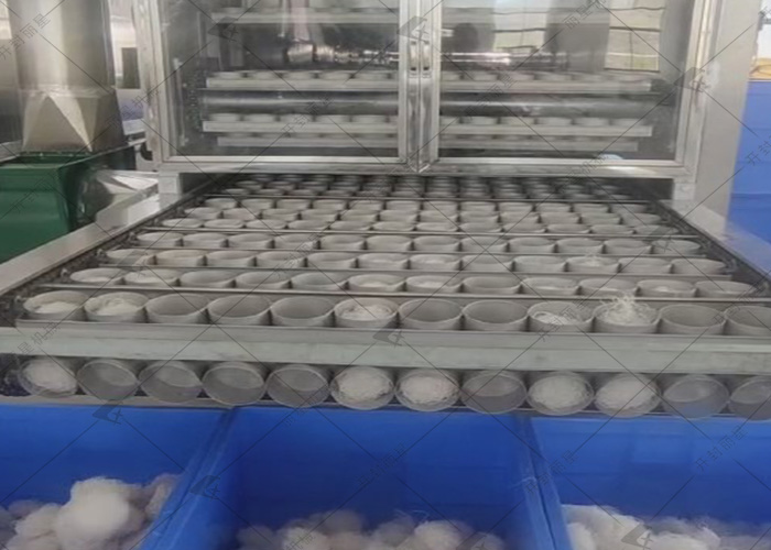918搏天堂日产1.5吨的方便粉丝机出产线在西藏日喀则投产使用